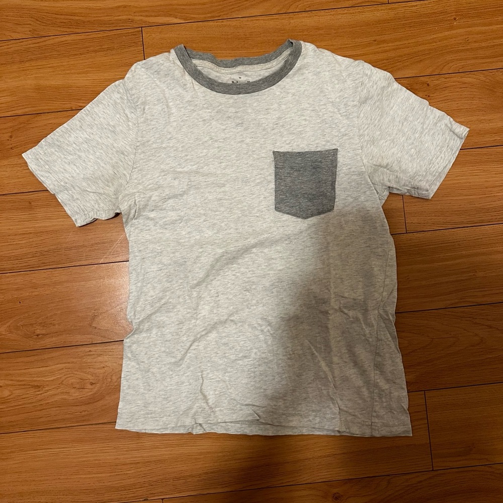 T-shirt with pocket
